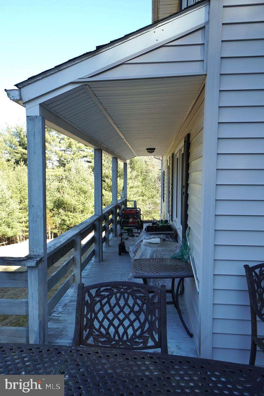 SHERWOOD FOREST/THORNY MEADOWS - Residential