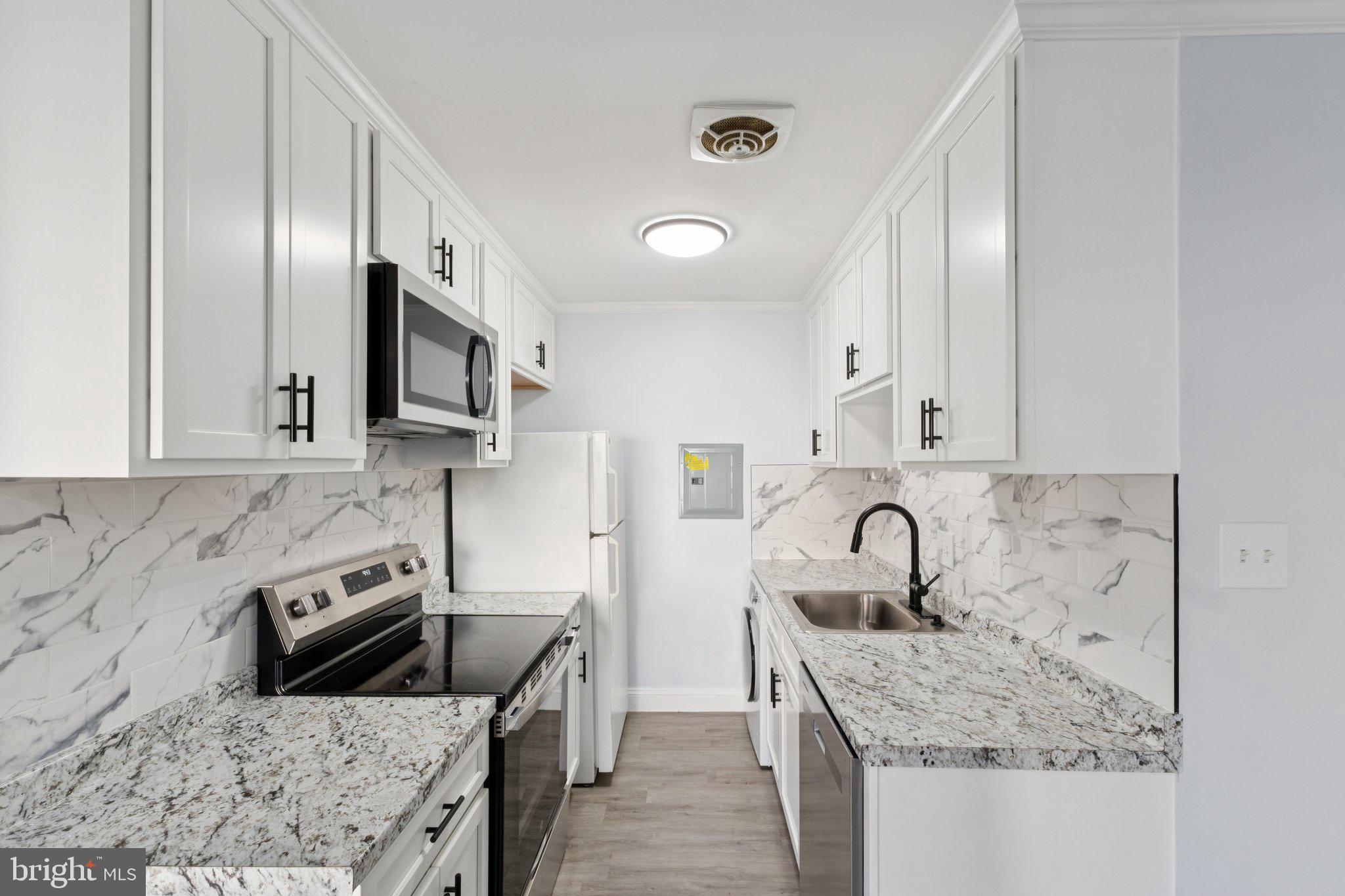 THE FAIRMONT 5601 CONDO - Residential