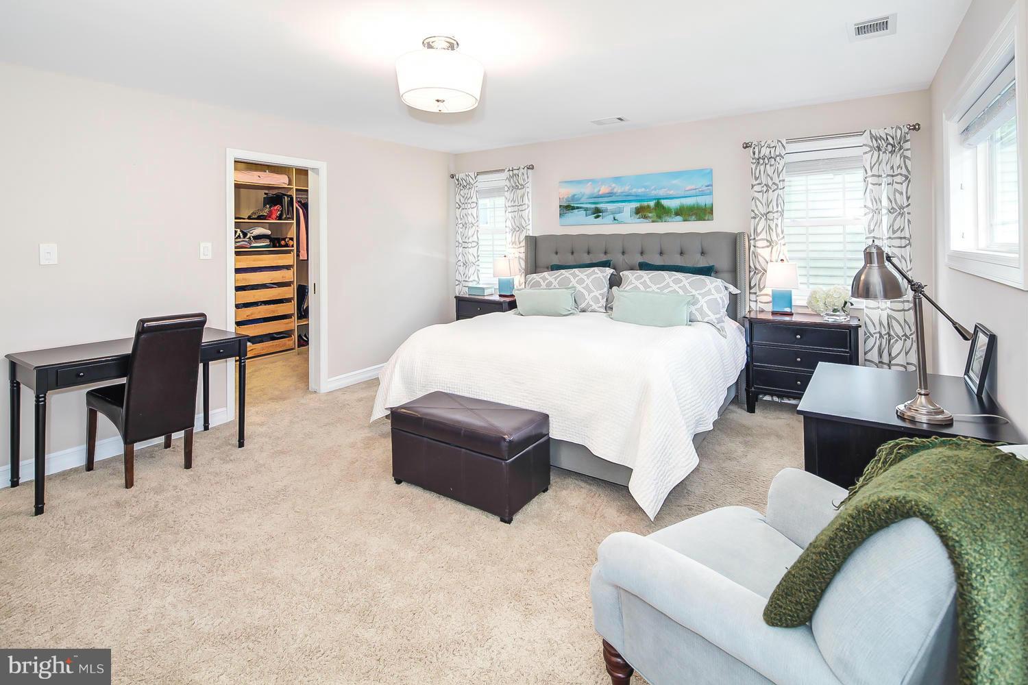 HILLWOOD - Residential