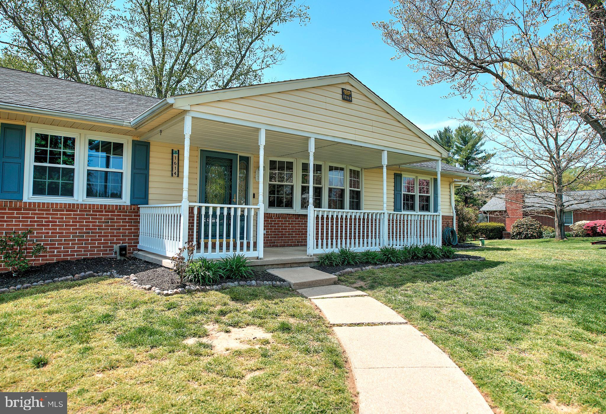 HIGH POINT MANOR - Residential