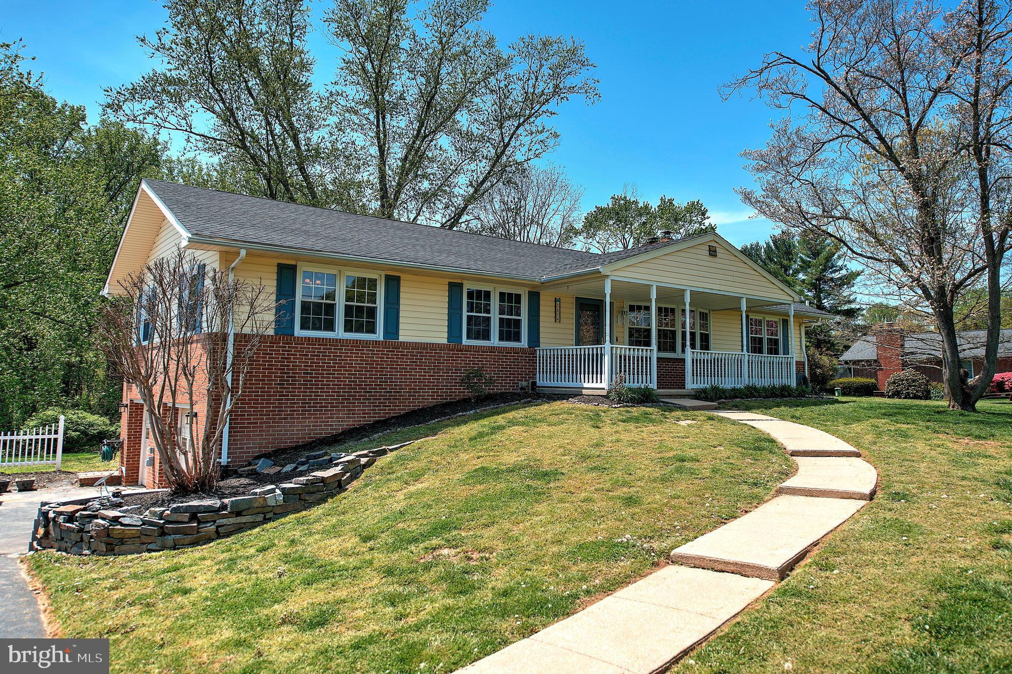 HIGH POINT MANOR - Residential