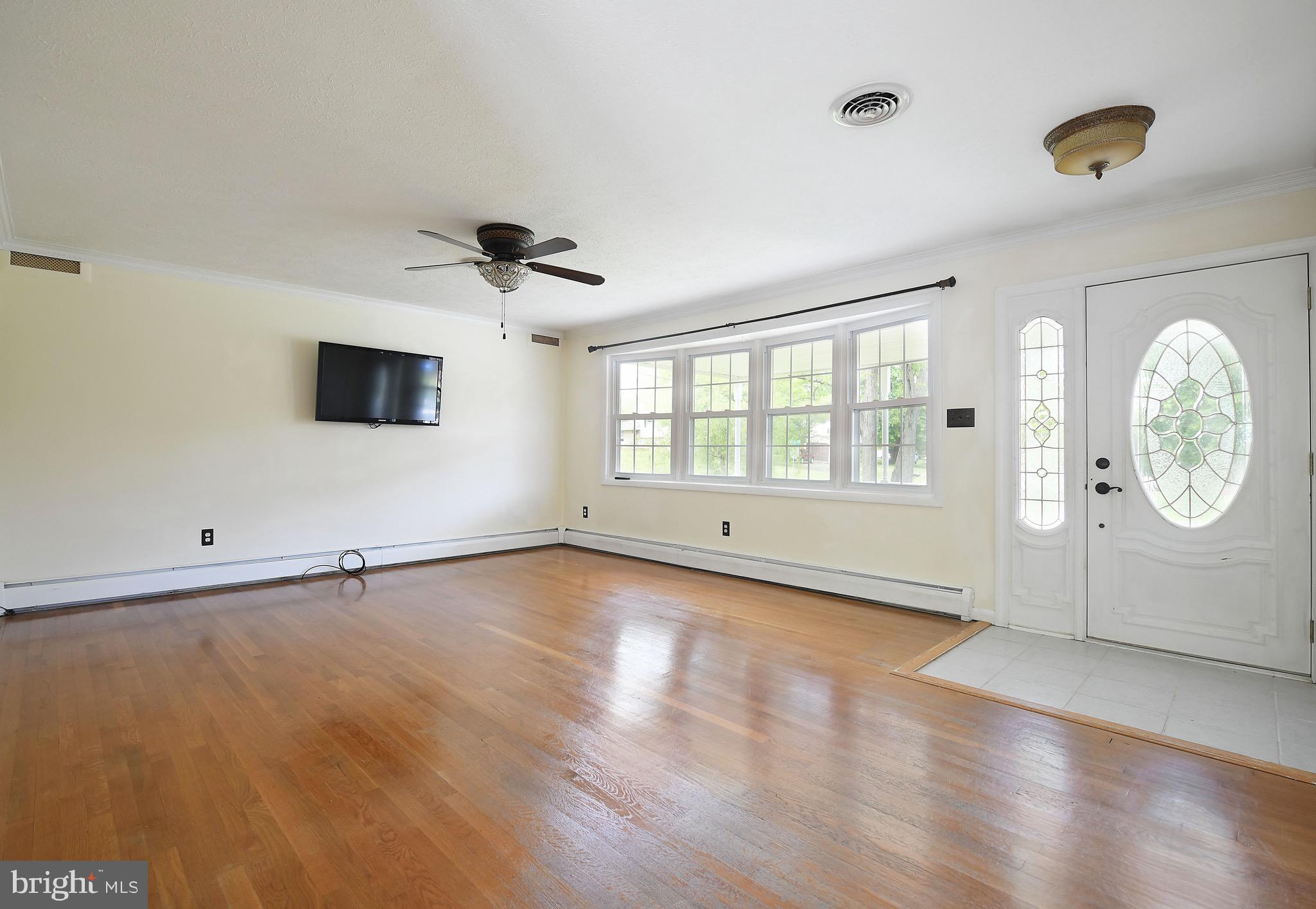 HIGH POINT MANOR - Residential