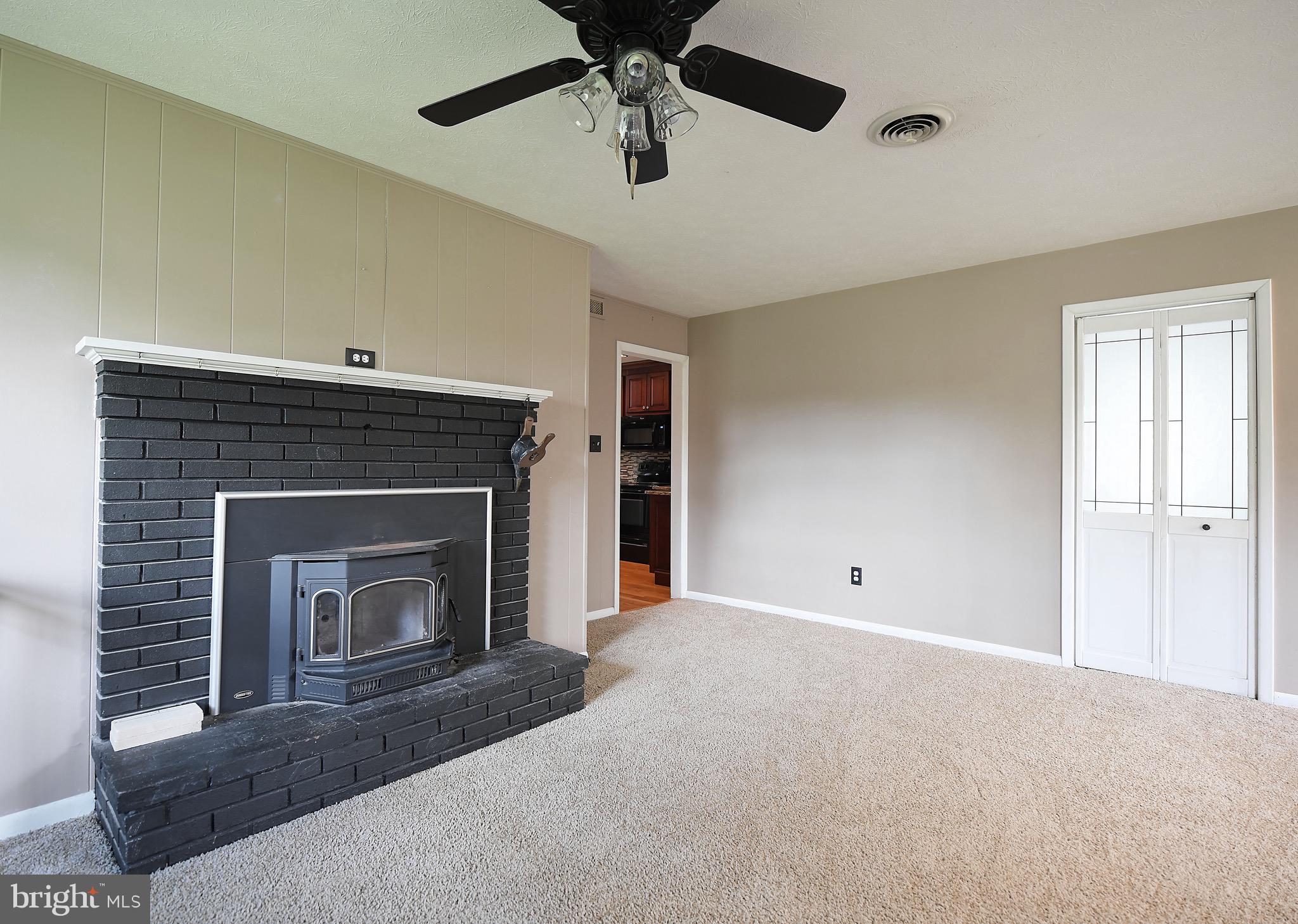 HIGH POINT MANOR - Residential