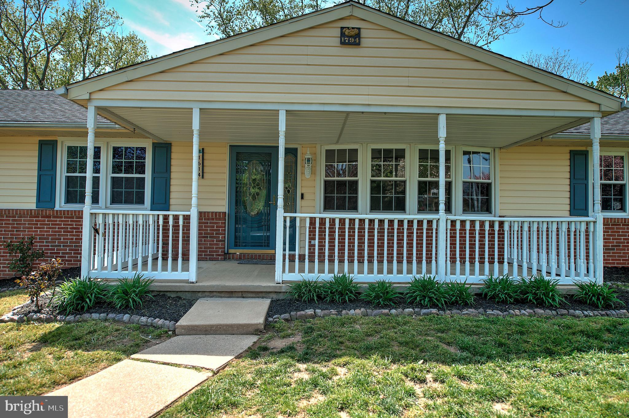 HIGH POINT MANOR - Residential