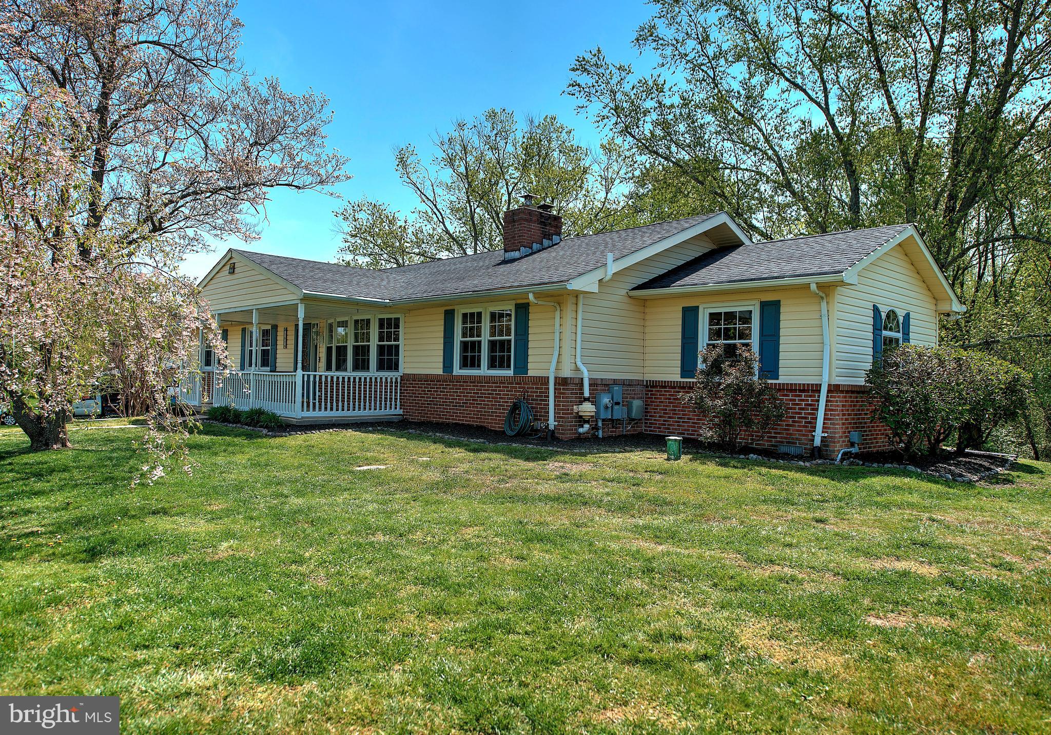 HIGH POINT MANOR - Residential