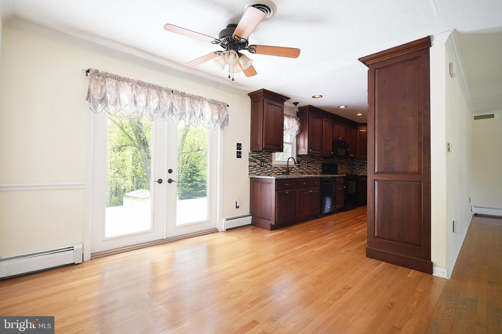 HIGH POINT MANOR - Residential