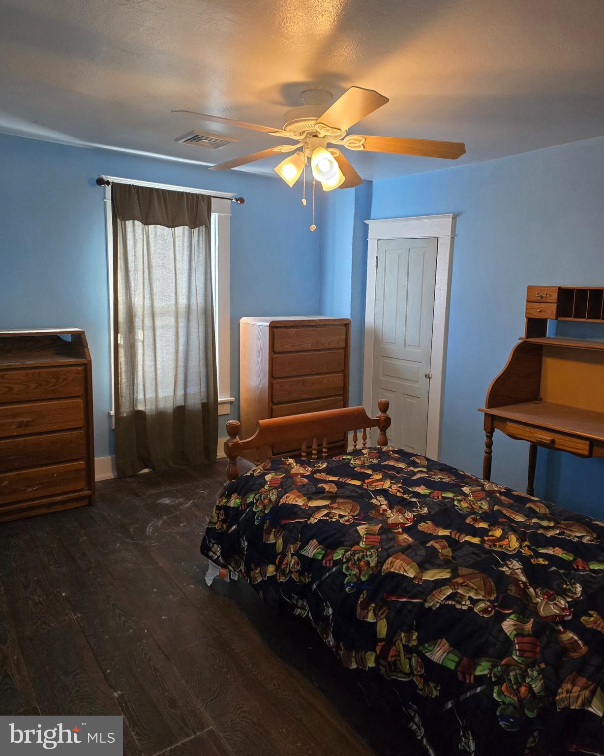 MOUNT CARMEL AREA - Residential