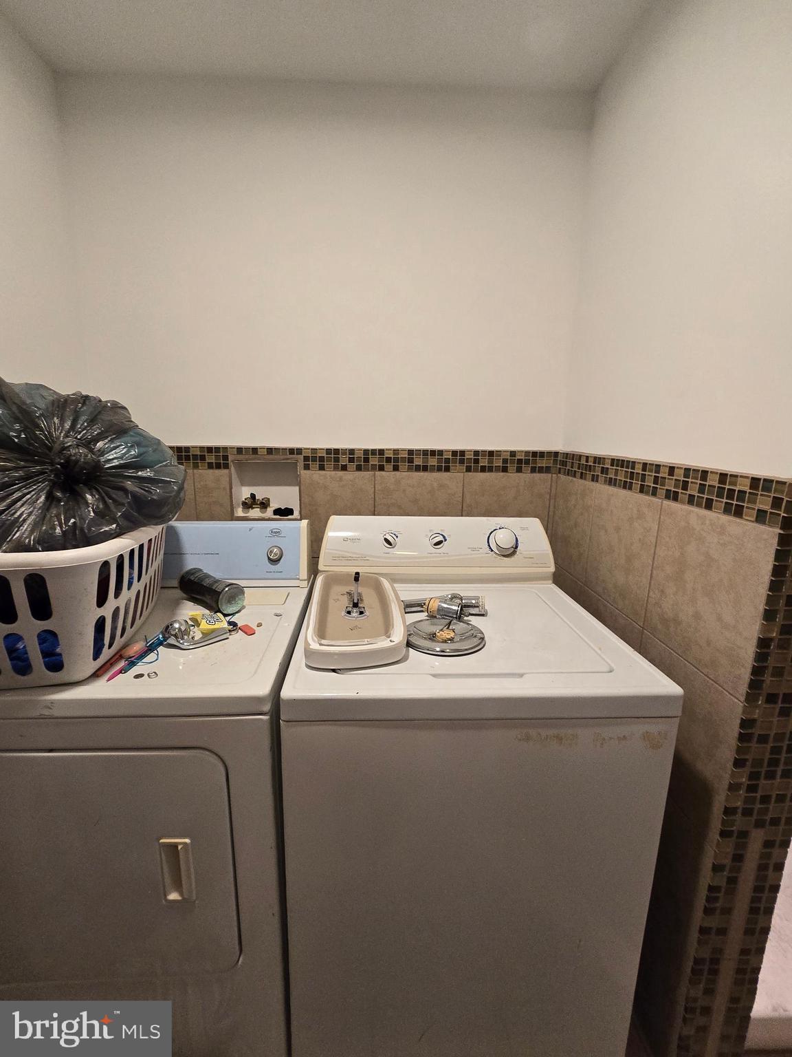 MOUNT CARMEL AREA - Residential