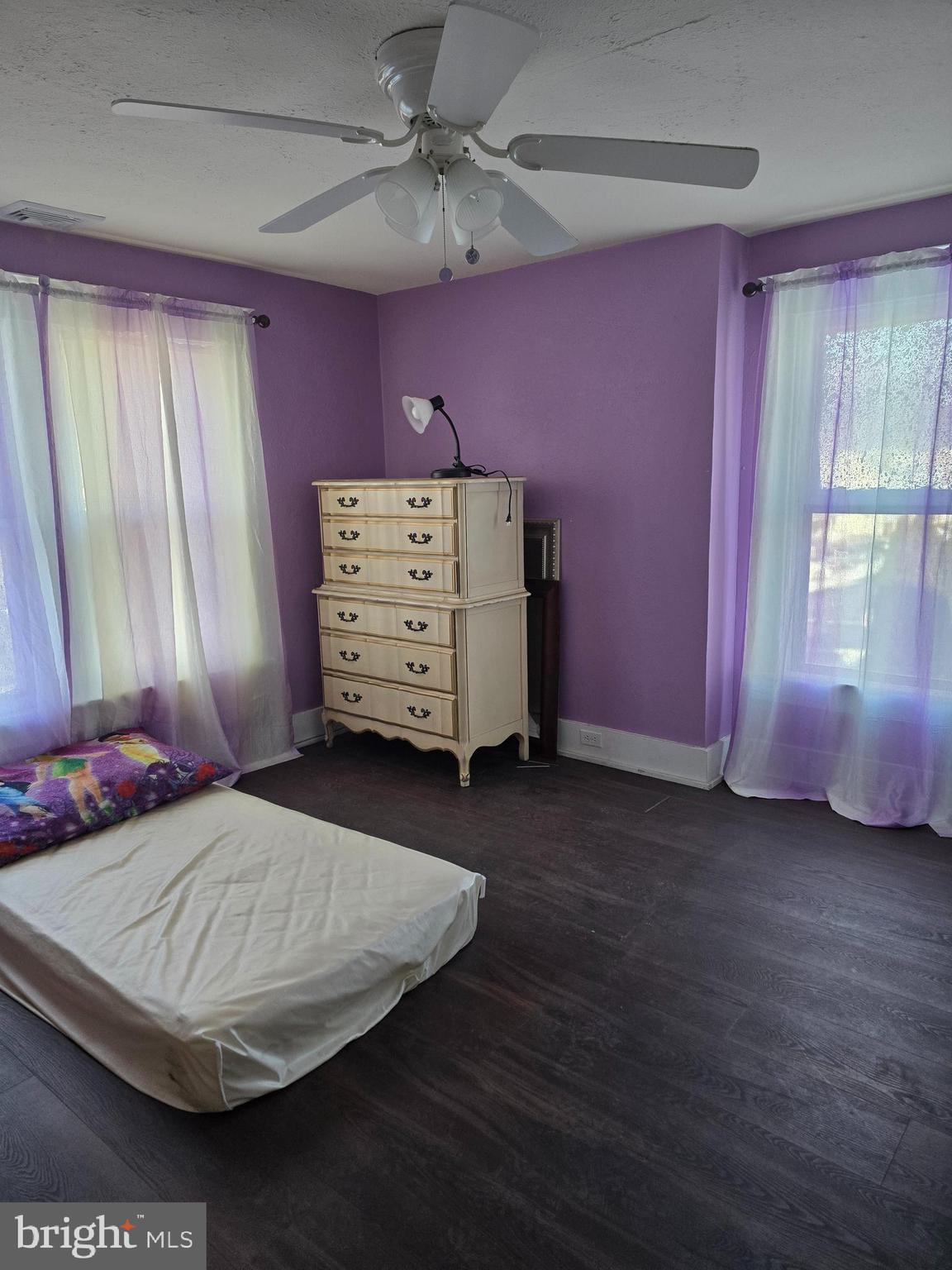 MOUNT CARMEL AREA - Residential