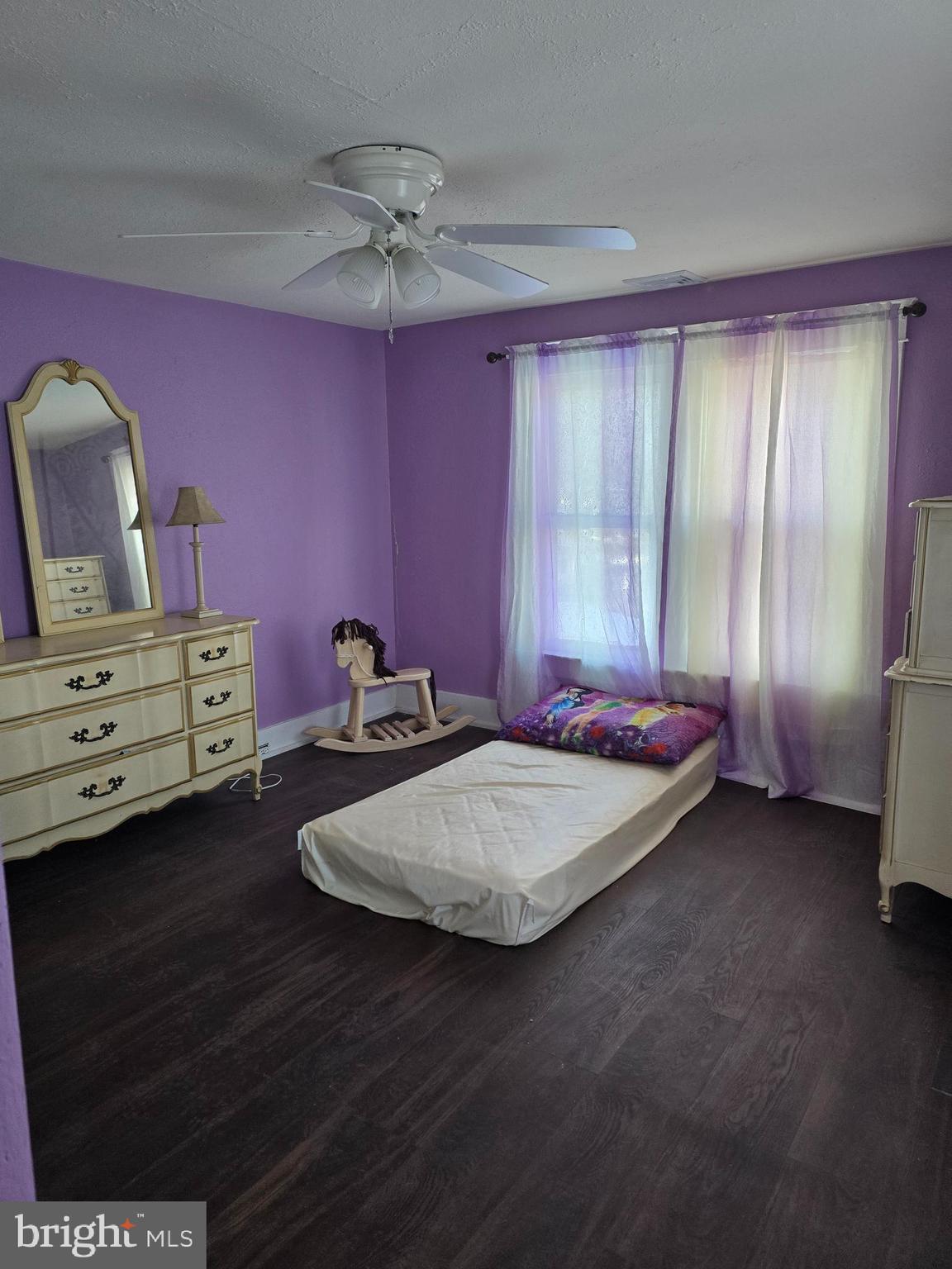 MOUNT CARMEL AREA - Residential