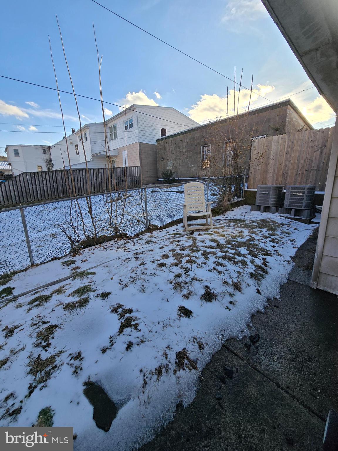 MOUNT CARMEL AREA - Residential