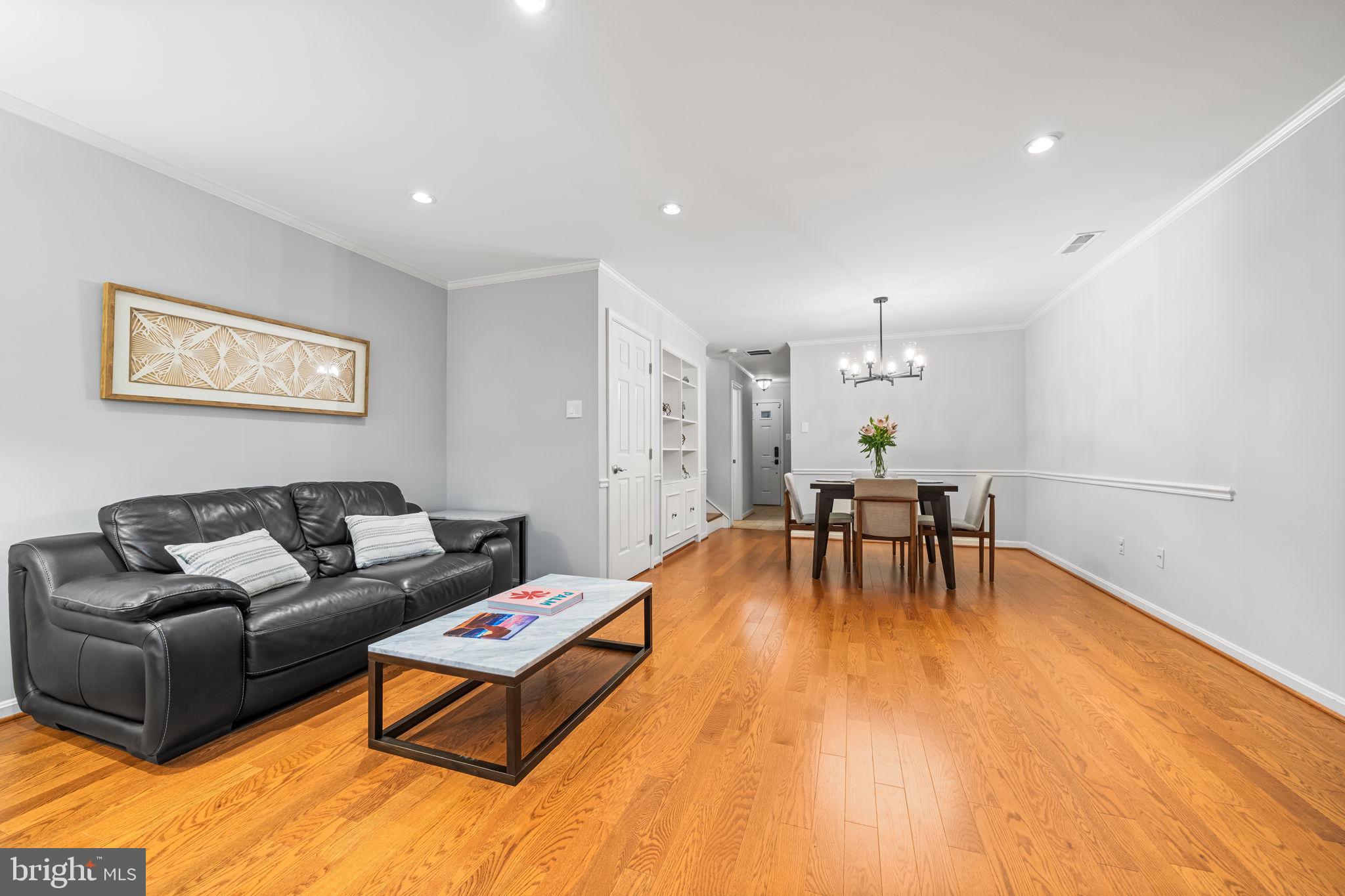 OLD BALLSTON TOWN - Residential