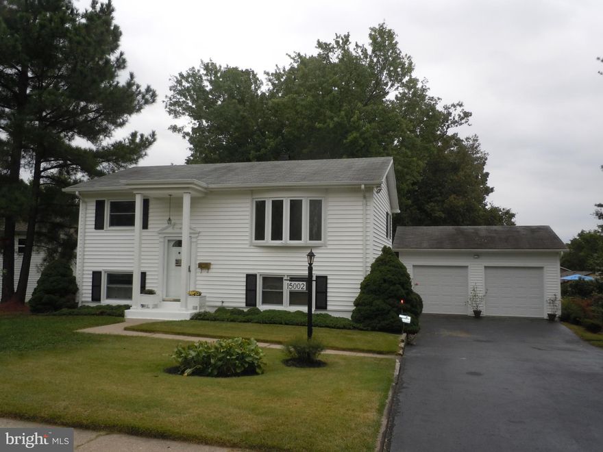 Sellers has been prepping this home just for you! We have all new windows and vinyl siding!  Our interior has hardwood floors and an updated kitchen!!  Our HWH heater was replaced in 2012. Both baths have been remodeled.  Our massive 24x24 garage is climate controlled and hot and cold water..  It can be used for commercial vehicles & accommodate a car lift.  Our long driveway can park 8 cars!!