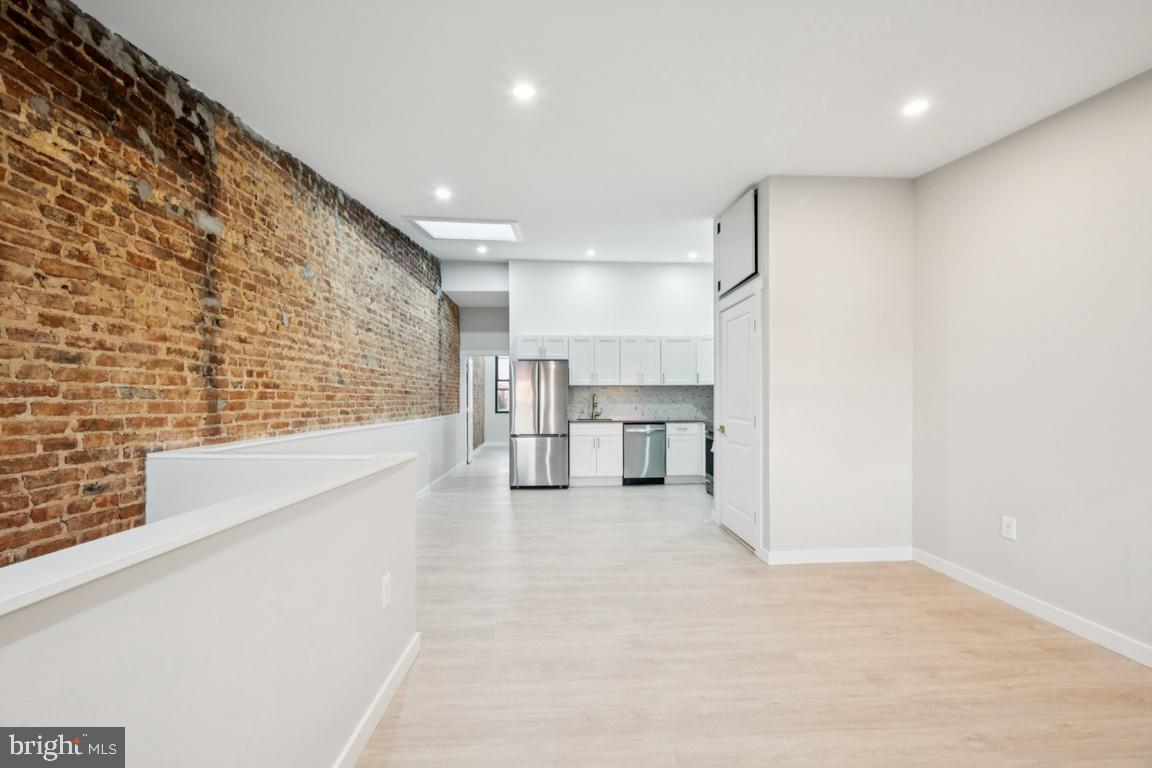 Rarely available completely remodeled top to bottom turnkey 4-unit building with washer/dryer in each unit and rear parking in highly sought after Charles Village location. Completely renovated from top to bottom. Great cash flow! Properties like this, especially in this area, do not come around often at all. Make your appointment today!
1st Unit -  1-Bedroom plus den - Street level entry (no steps)
2nd unit - 1-Bedroom plus den
3rd unit - 1-Bedroom
4th unit - 1-Bedroom