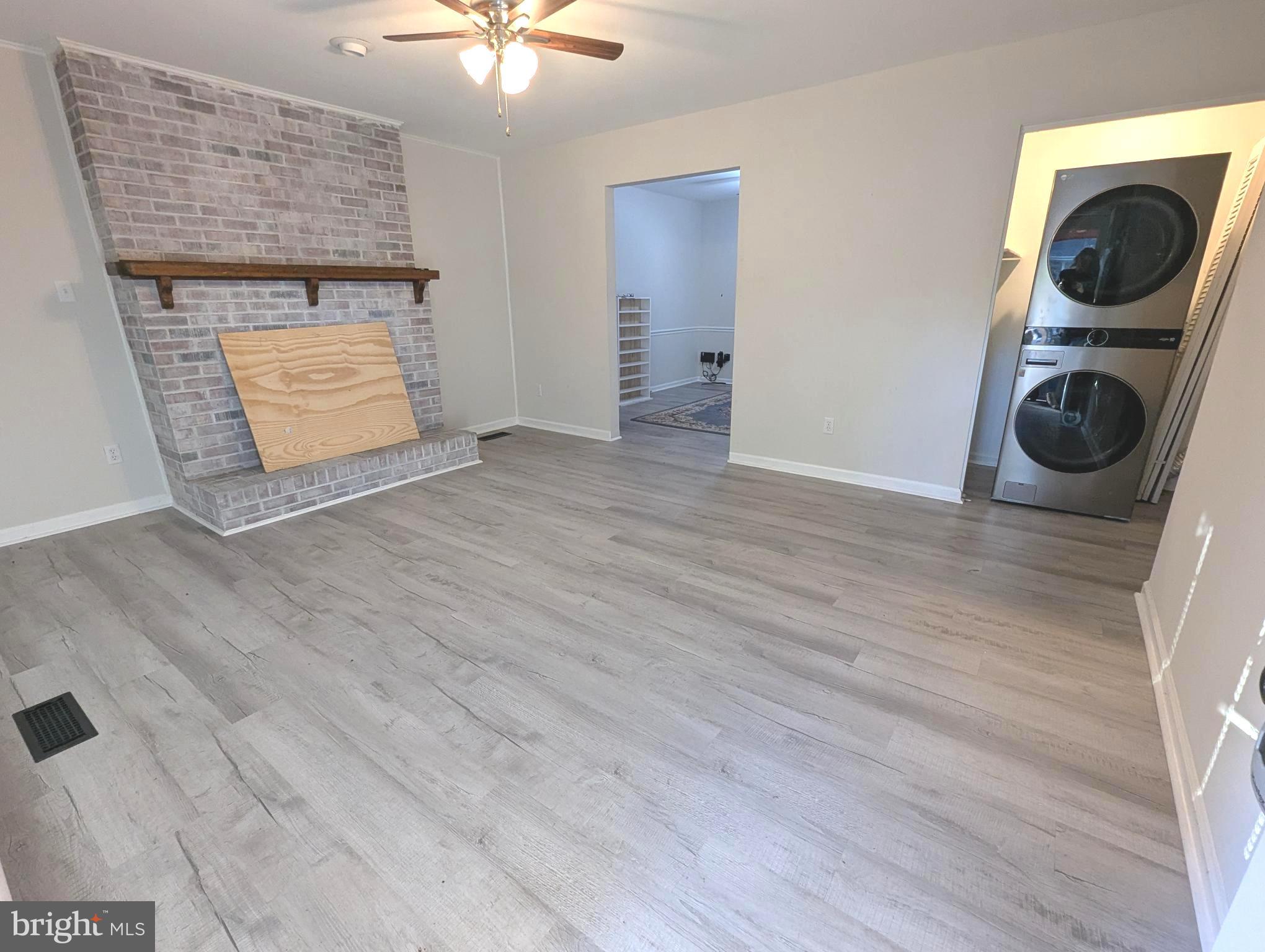 OAK GROVE TERRACE - Residential