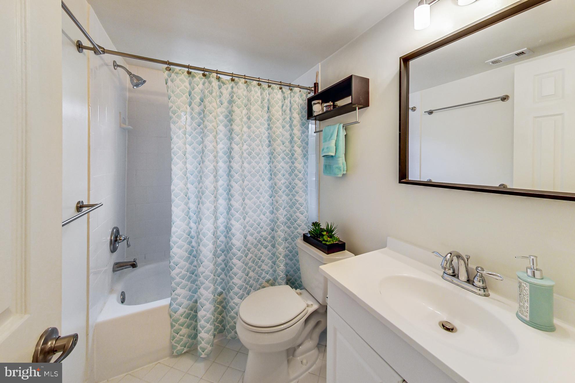 FAIRLINGTON VILLAGES - Residential