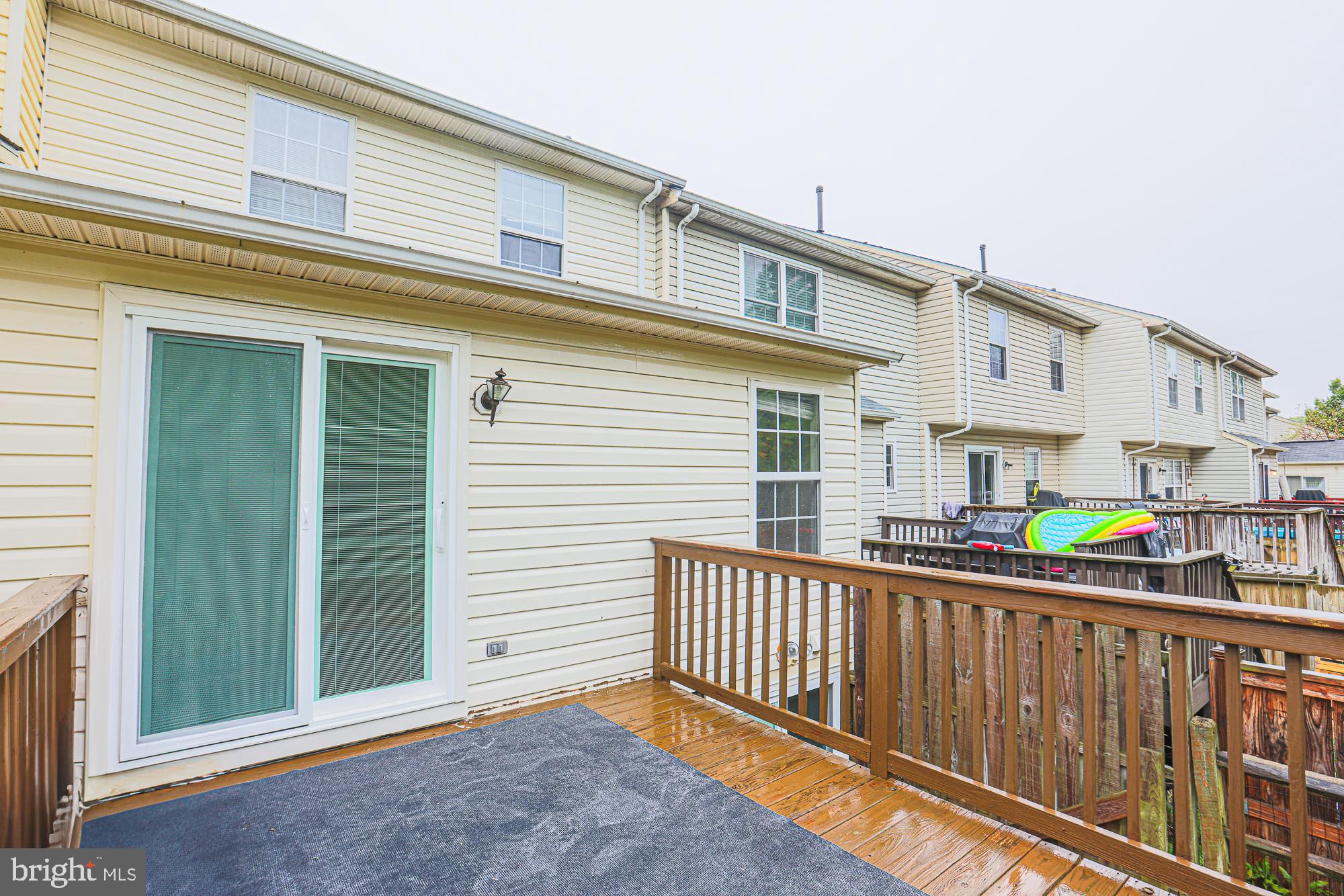 CONSTANT FRIENDSHIP - Residential