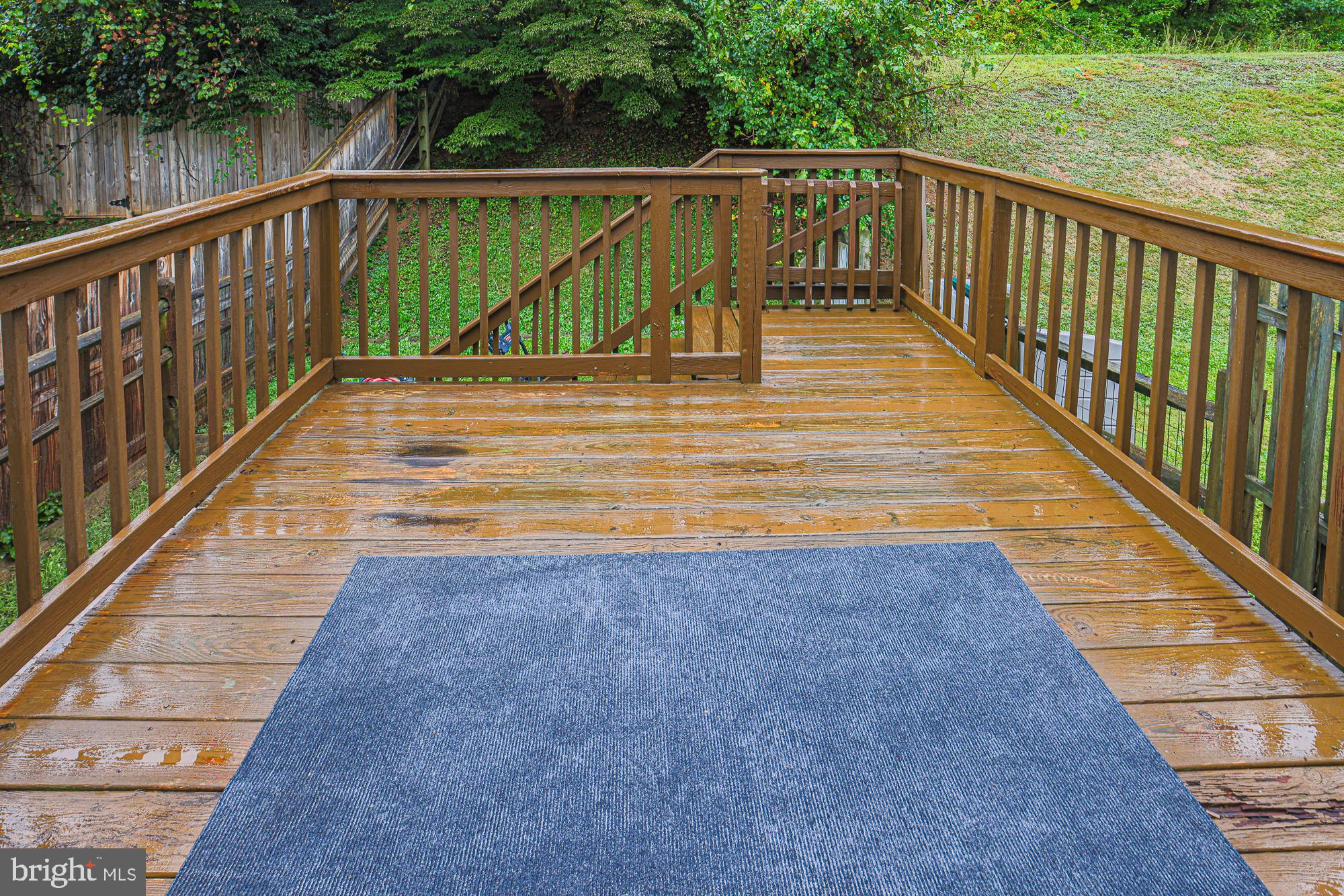 CONSTANT FRIENDSHIP - Residential