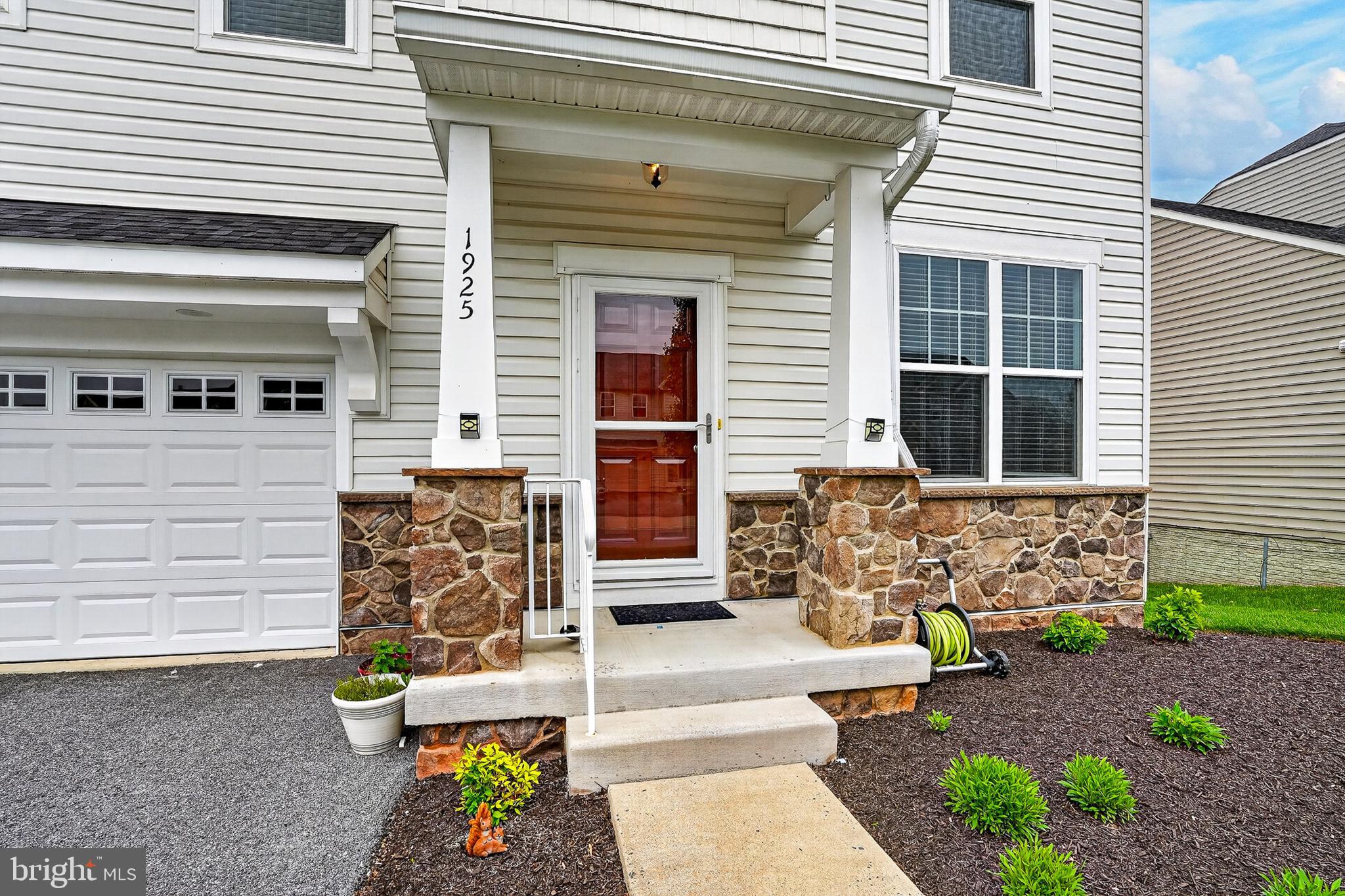 CLOVER RIDGE - Residential