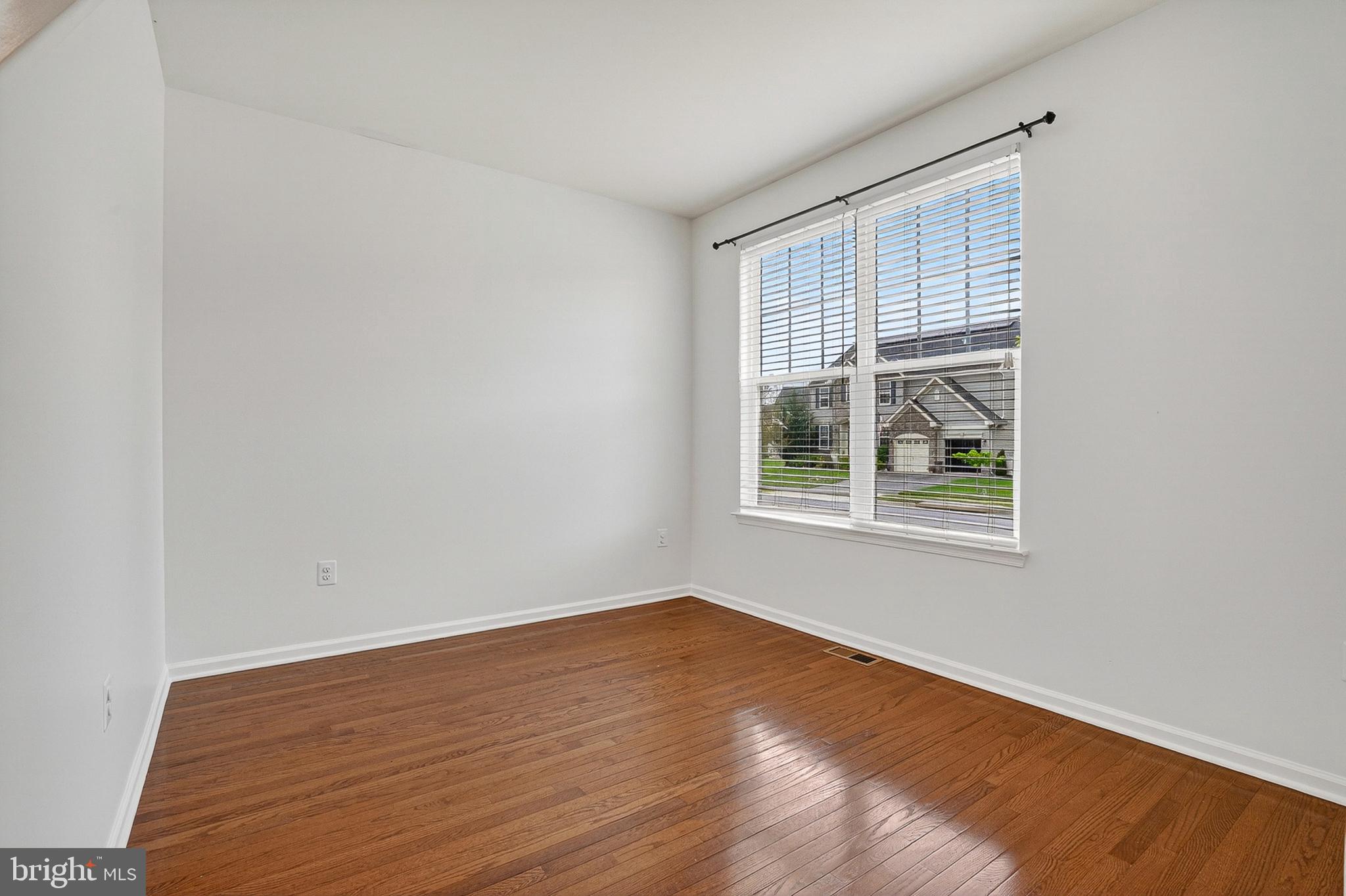 CLOVER RIDGE - Residential