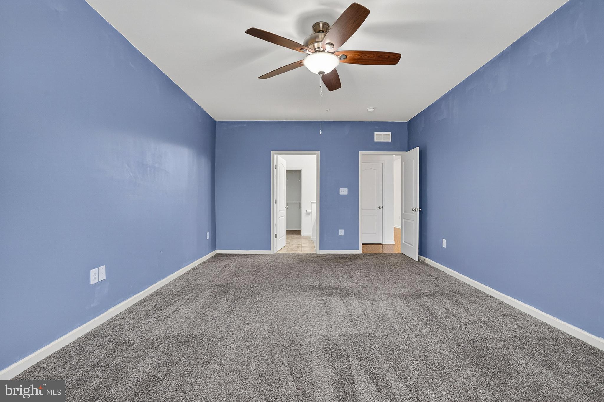CLOVER RIDGE - Residential