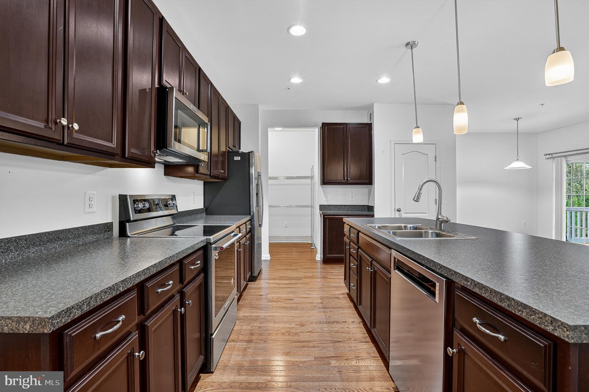 CLOVER RIDGE - Residential