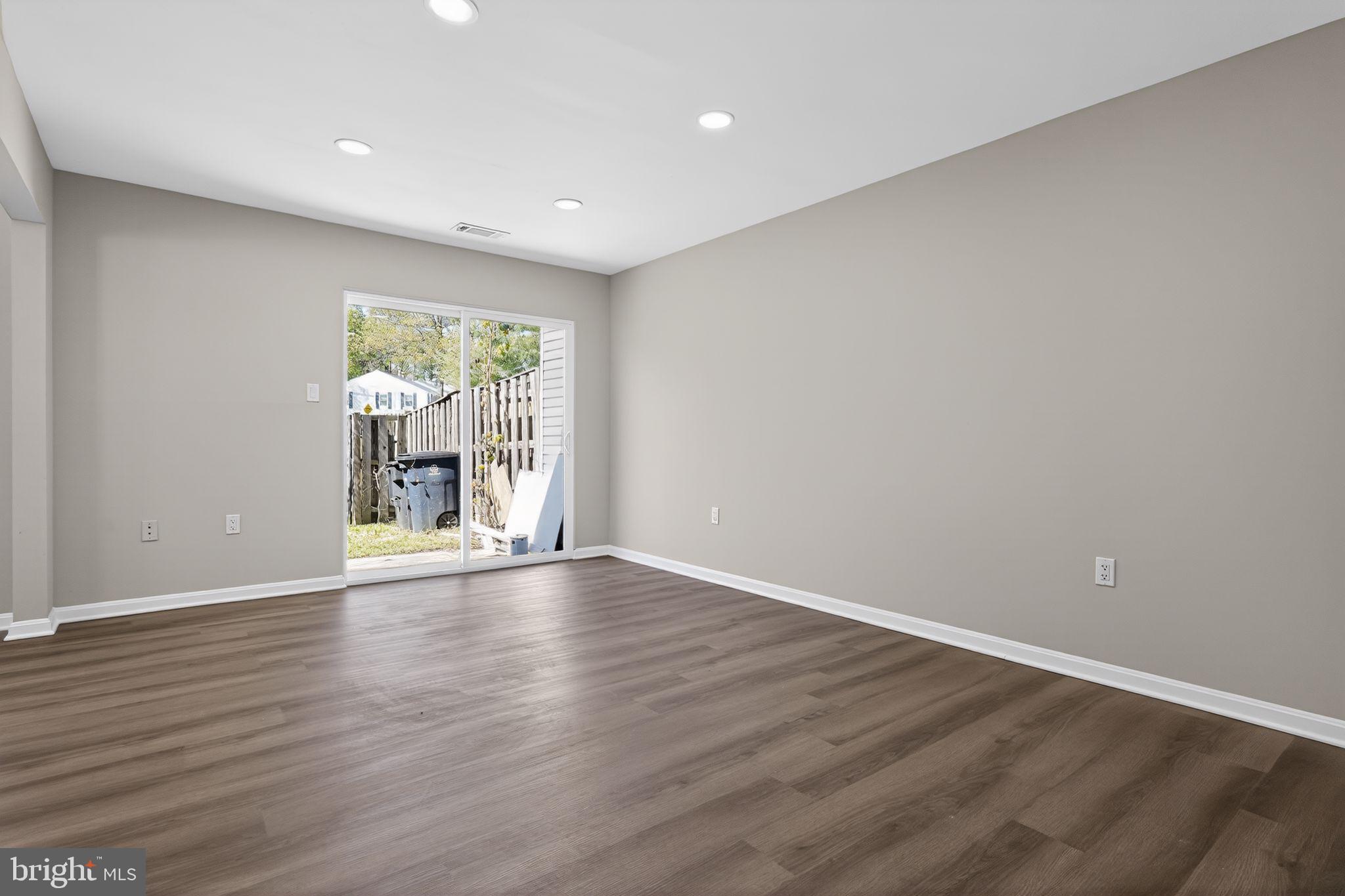 WILLOW HILLS- RESUB PARC - Residential