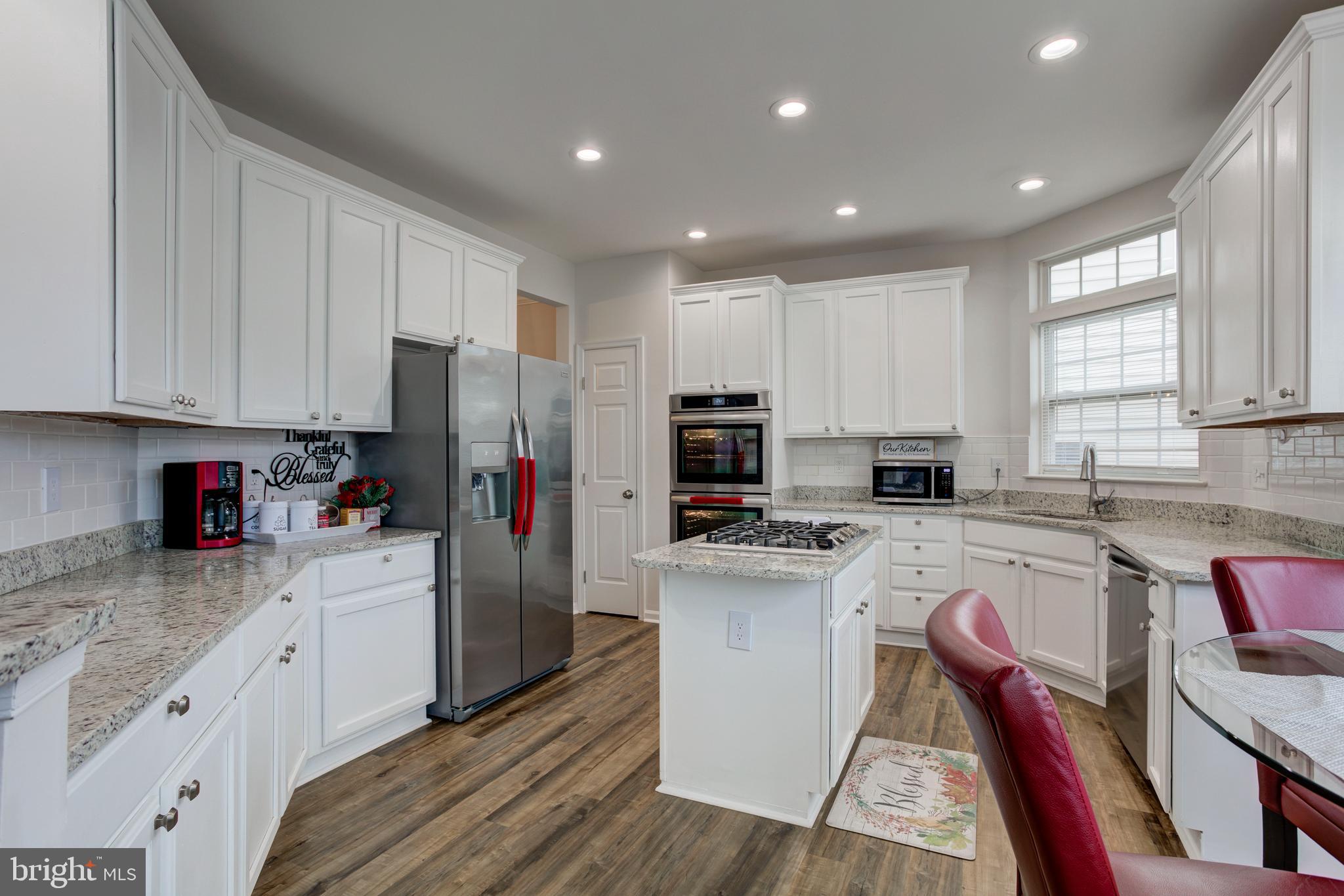 THE FALLS AT LEE'S PARKE - Residential Lease