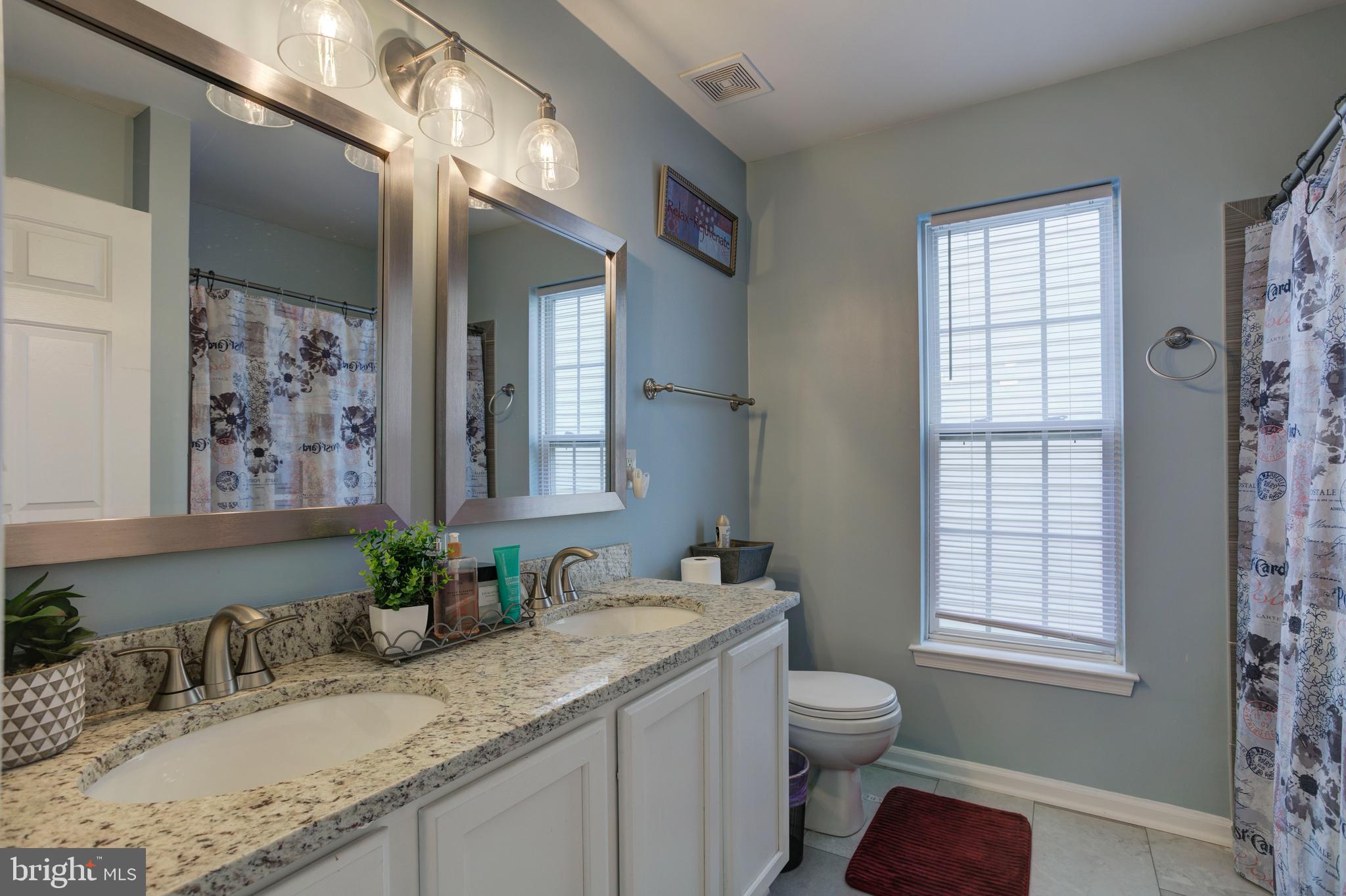 THE FALLS AT LEE'S PARKE - Residential Lease