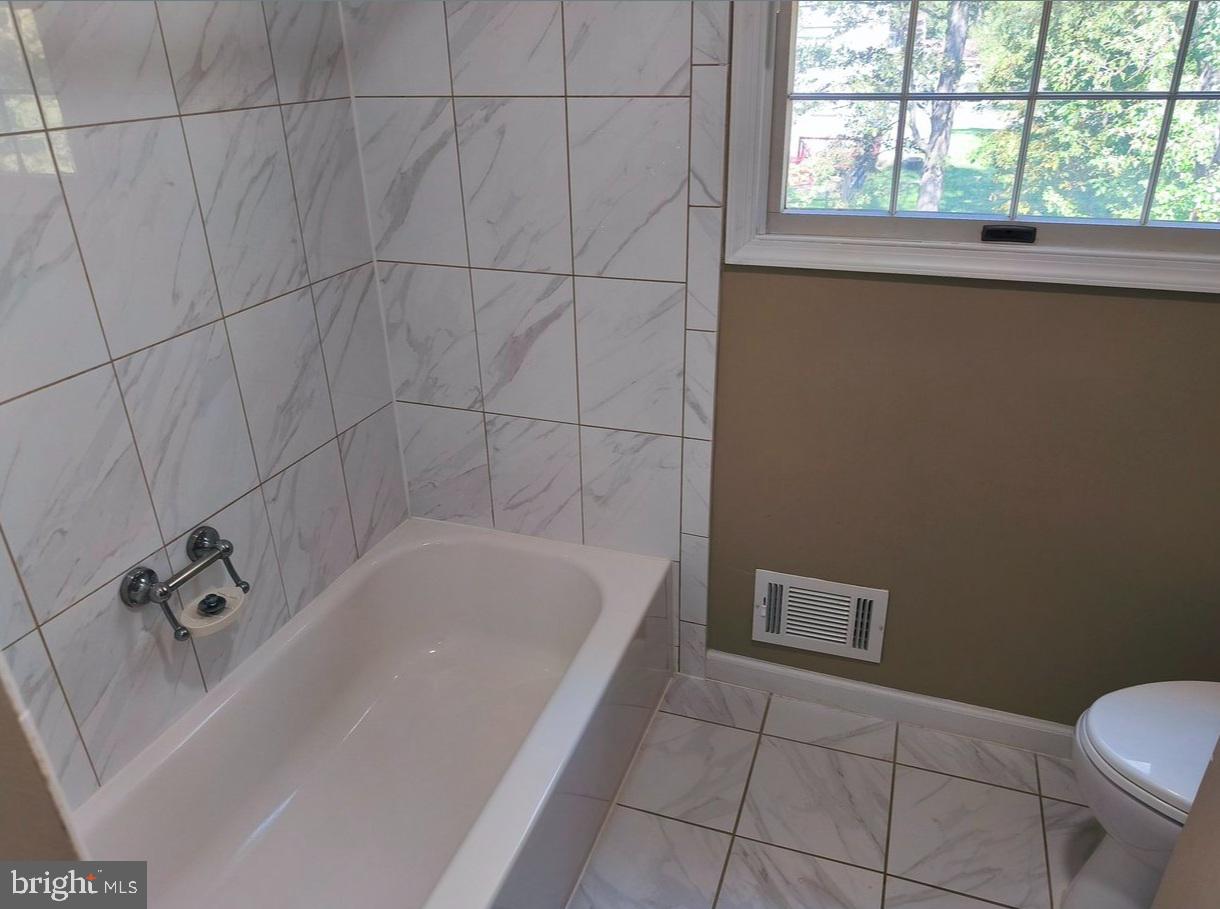 FOREST RIDGE - Residential Lease