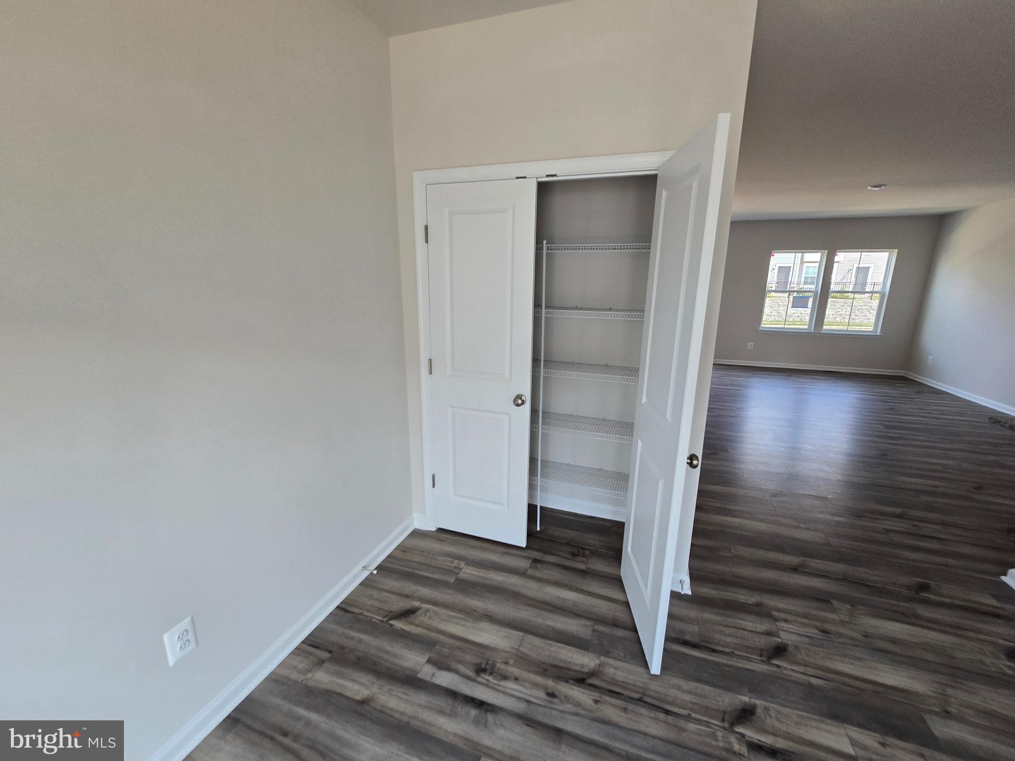 RED CLOVER MEADOWS - Residential Lease