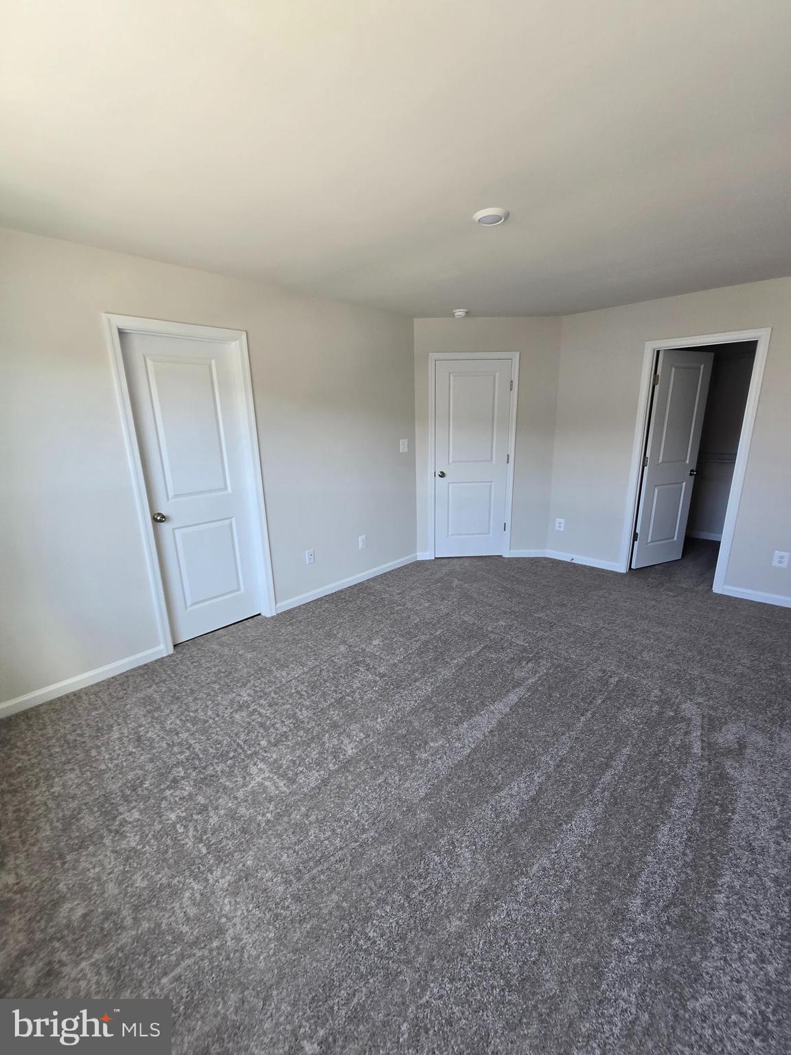 RED CLOVER MEADOWS - Residential Lease