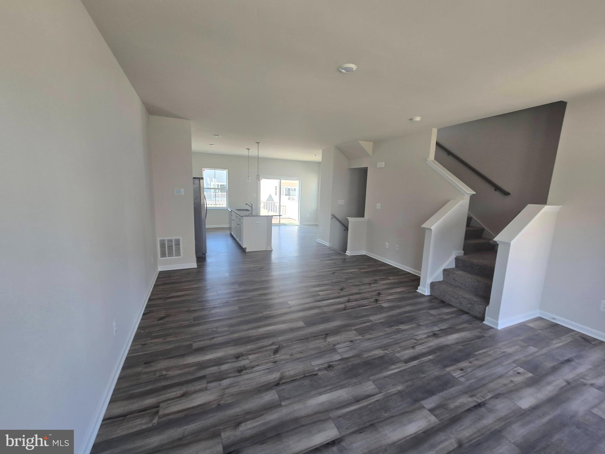 RED CLOVER MEADOWS - Residential Lease