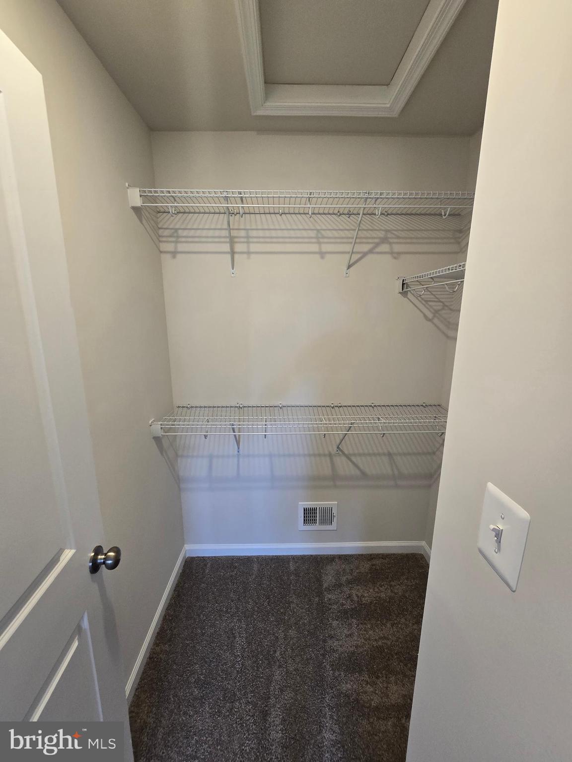 RED CLOVER MEADOWS - Residential Lease