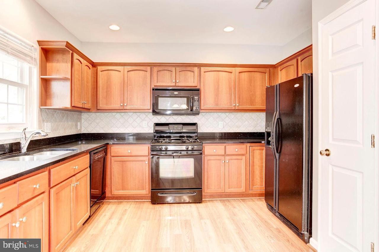 SOUTH RIDING - Residential Lease