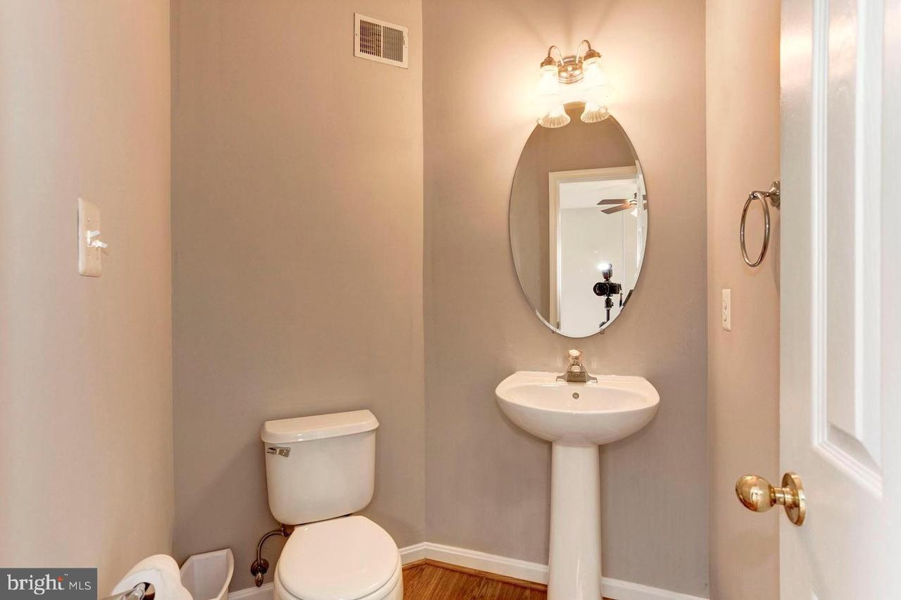 SOUTH RIDING - Residential Lease