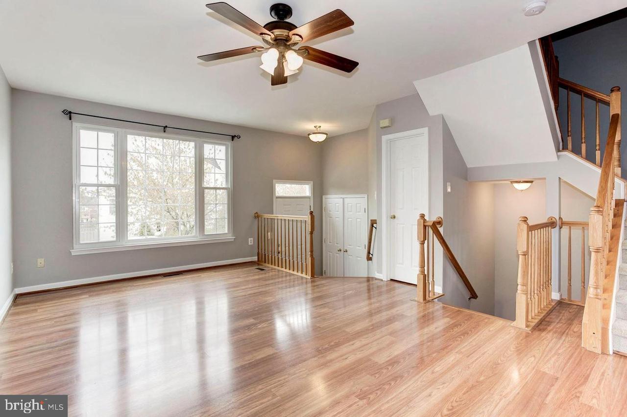 SOUTH RIDING - Residential Lease