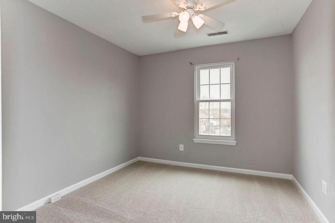 SOUTH RIDING - Residential Lease