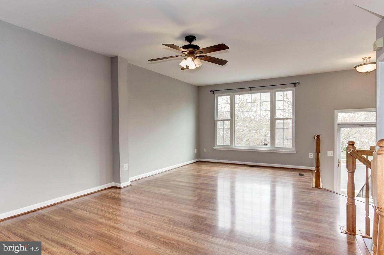 SOUTH RIDING - Residential Lease