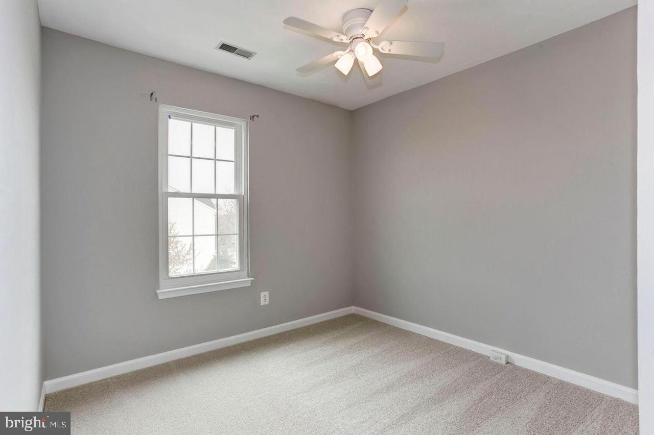 SOUTH RIDING - Residential Lease