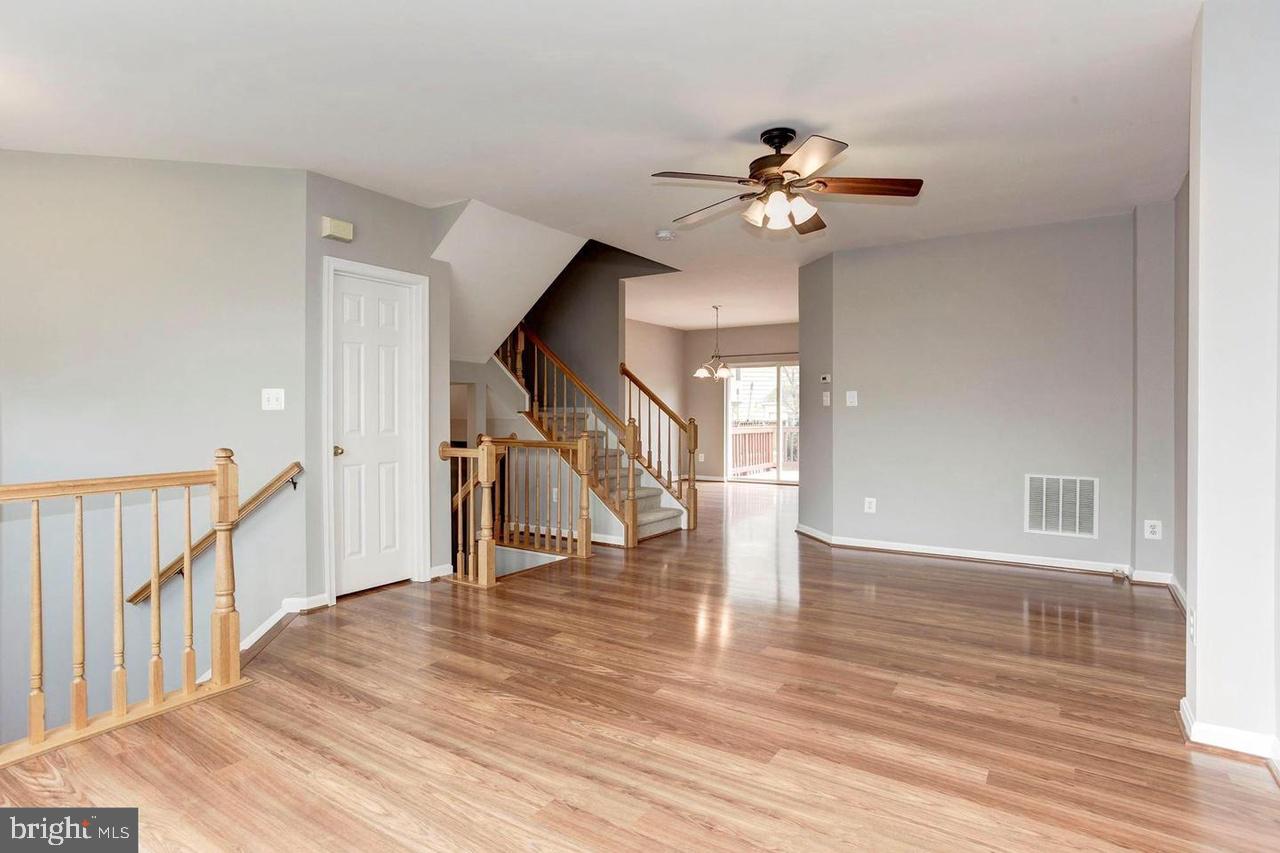 SOUTH RIDING - Residential Lease