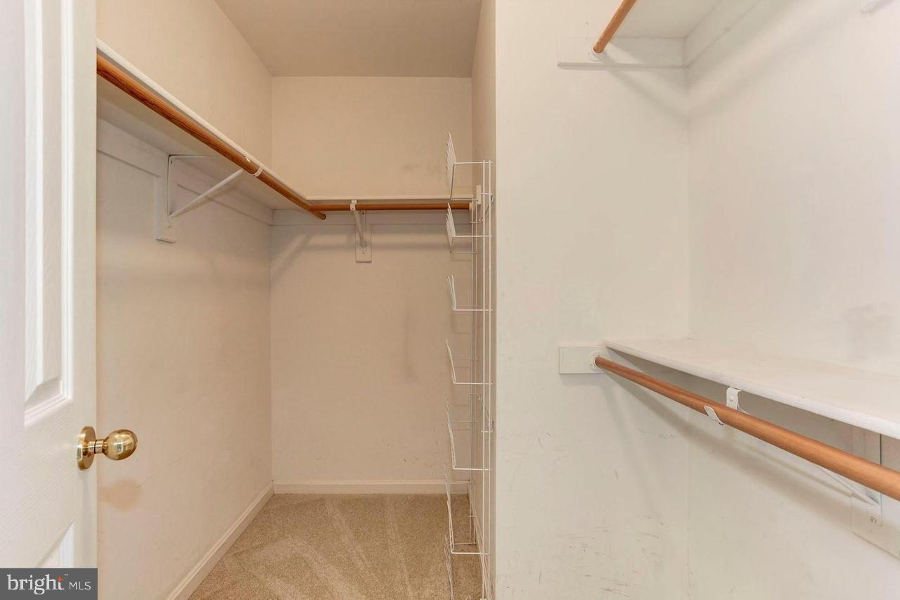 SOUTH RIDING - Residential Lease