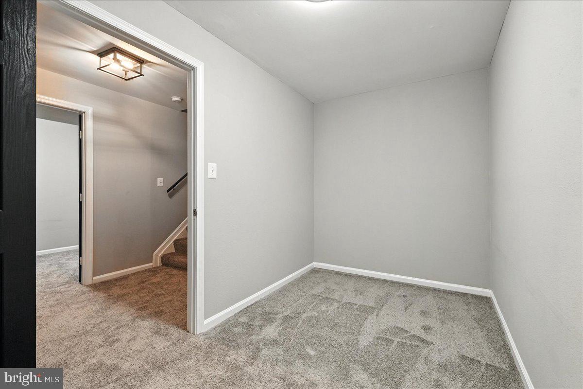 ELKRIDGE HEIGHTS - Residential