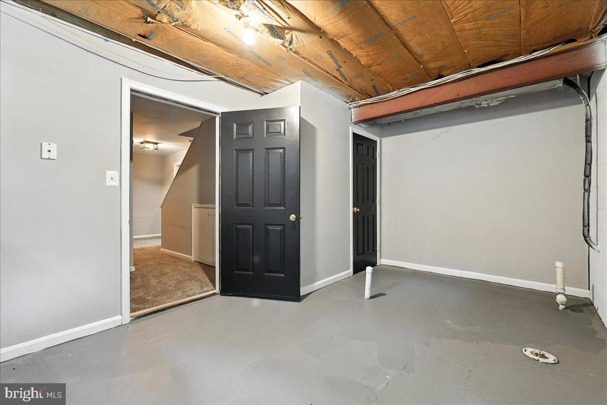 ELKRIDGE HEIGHTS - Residential