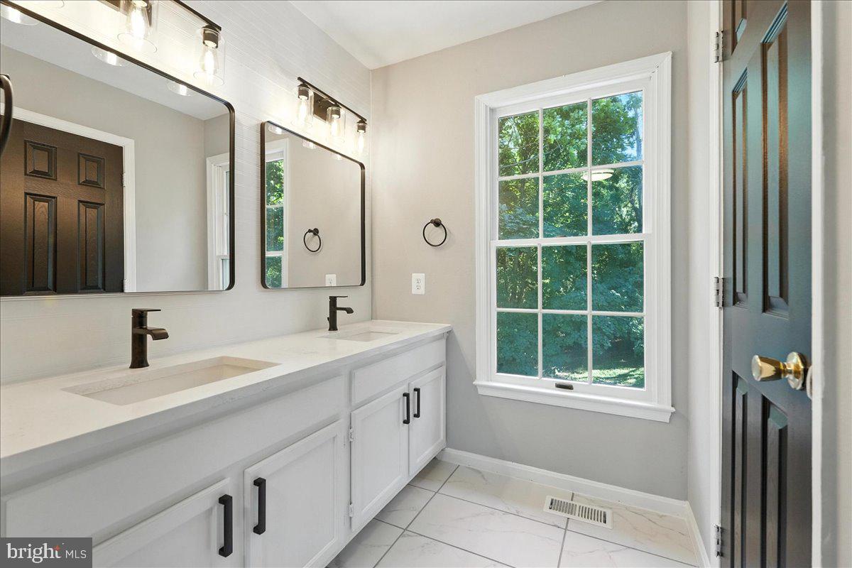 ELKRIDGE HEIGHTS - Residential