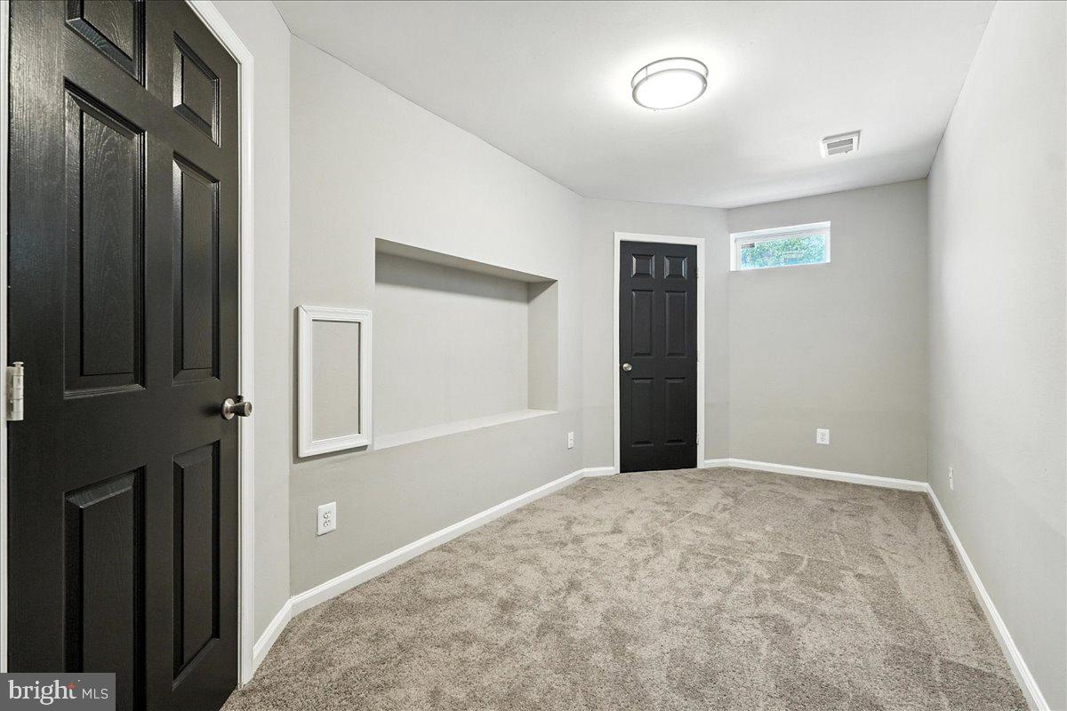 ELKRIDGE HEIGHTS - Residential