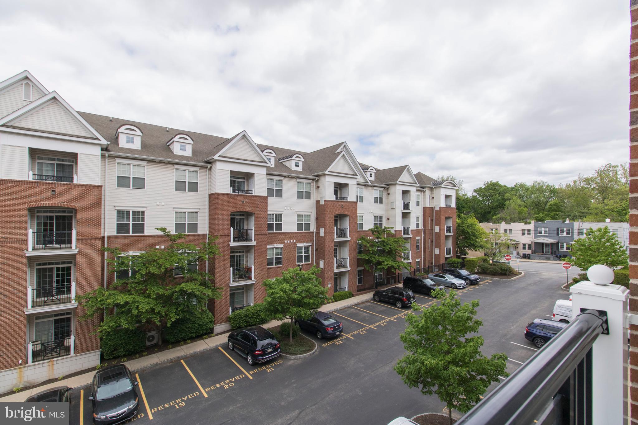 THE GRANDE AT RIVERVIEW - Residential