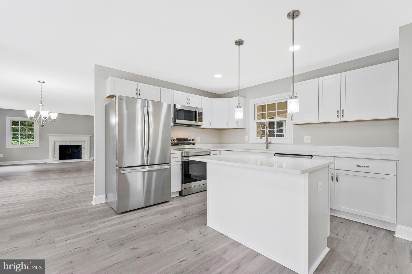 12806 MIDDLETON LANE