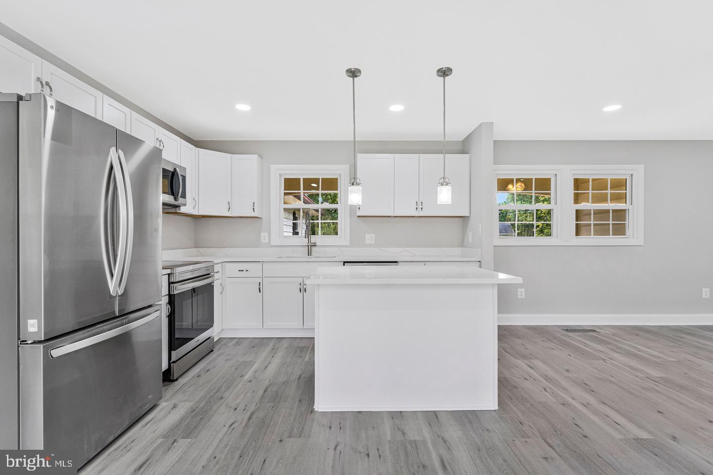 12806 MIDDLETON LANE