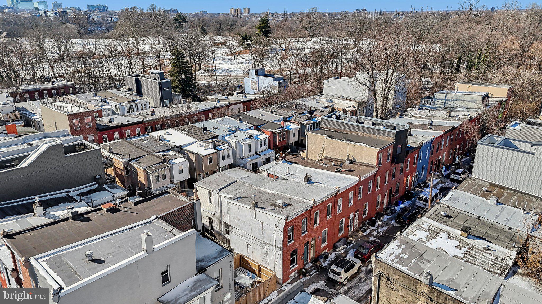 FAIRMOUNT - Residential Lease